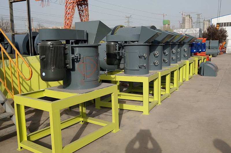 立式粉碎機(jī)5.jpg