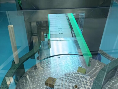 如何解決灌裝中的細菌問題?防爆紫外線滅菌燈助力灌裝線高效殺菌