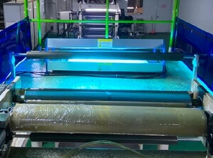 高效殺菌,提升品質(zhì)—LONGPRO紫外線殺菌裝置在薄膜卷材生產(chǎn)中的應(yīng)用